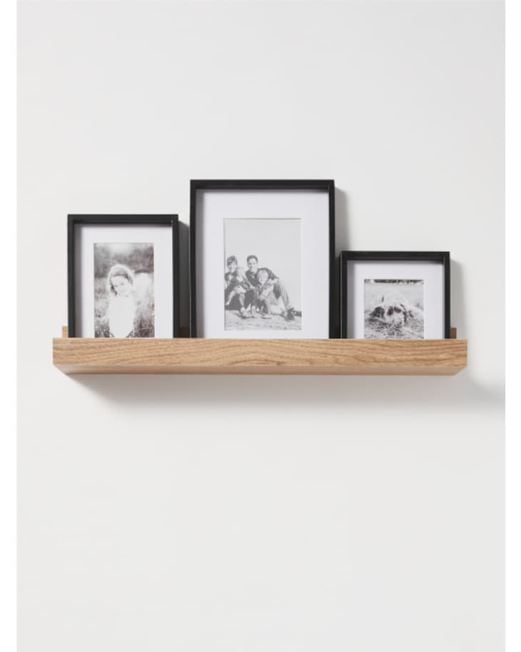 Home goods shop picture frames